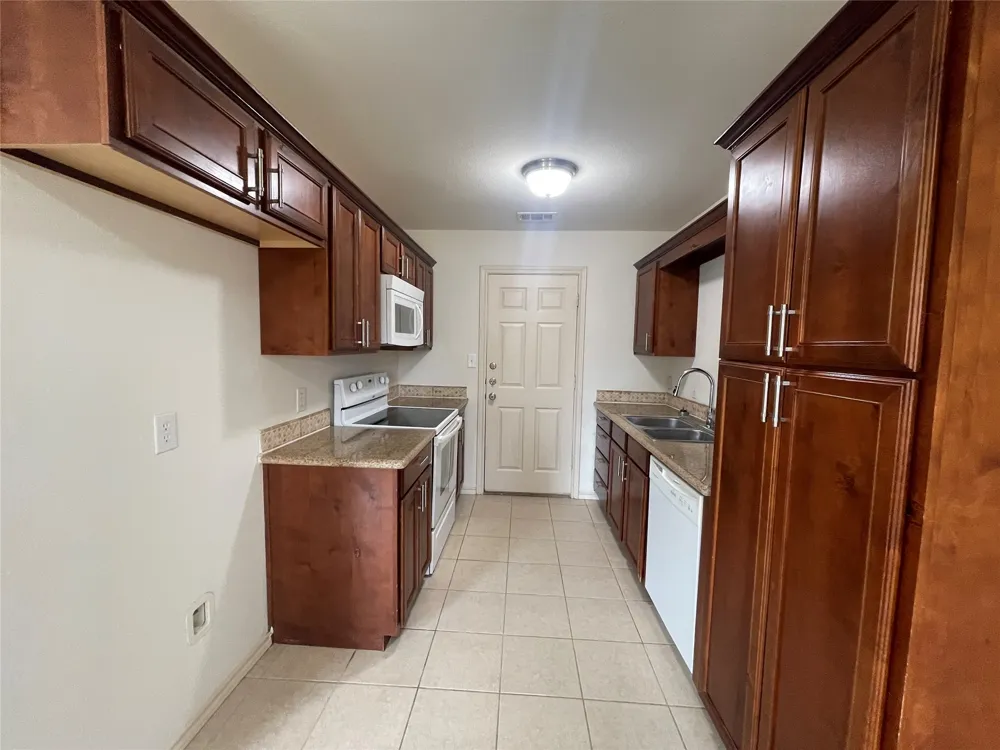 907 Parkplace Ridge Princeton, TX 75407