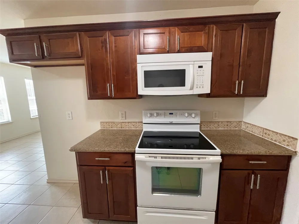 907 Parkplace Ridge Princeton, TX 75407