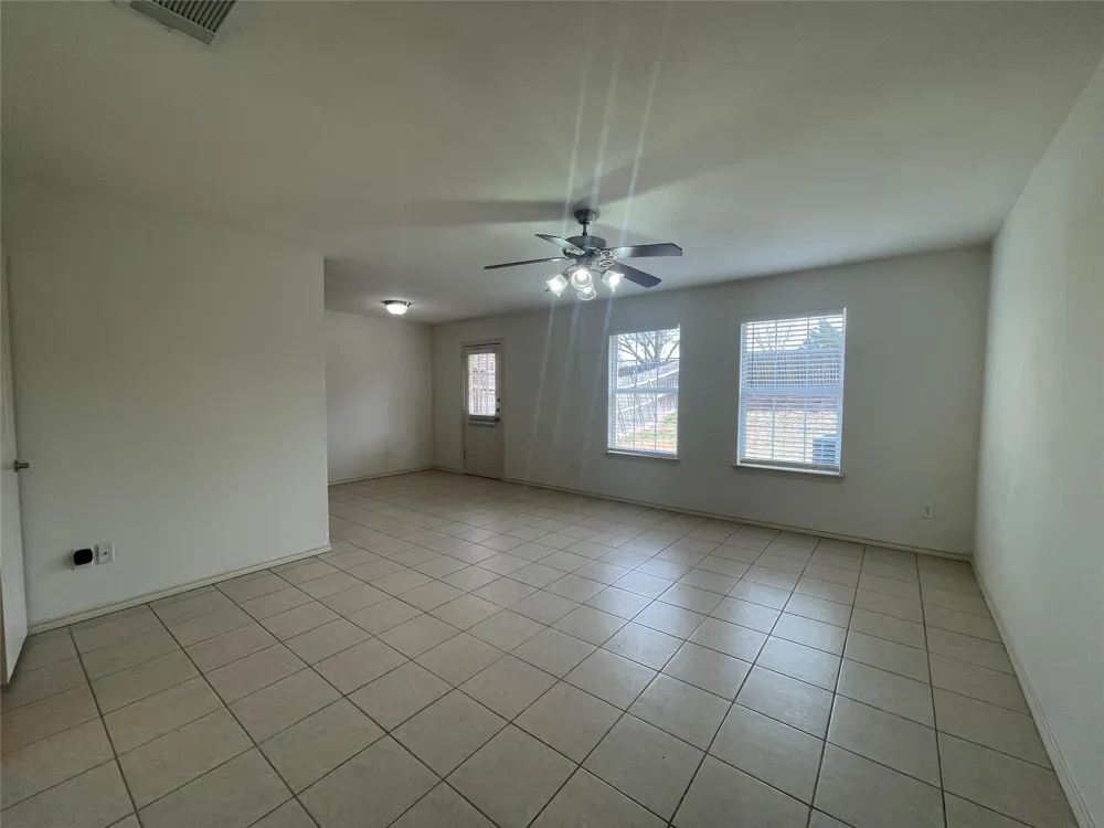 907 Parkplace Ridge Princeton, TX 75407