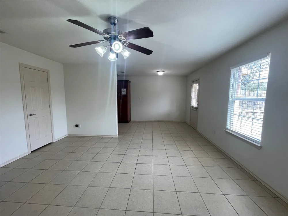 907 Parkplace Ridge Princeton, TX 75407