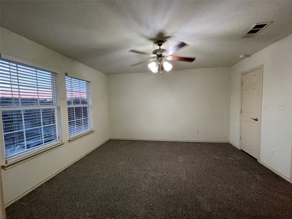 907 Parkplace Ridge Princeton, TX 75407