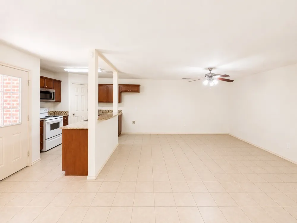 907 Parkplace Ridge Princeton, TX 75407