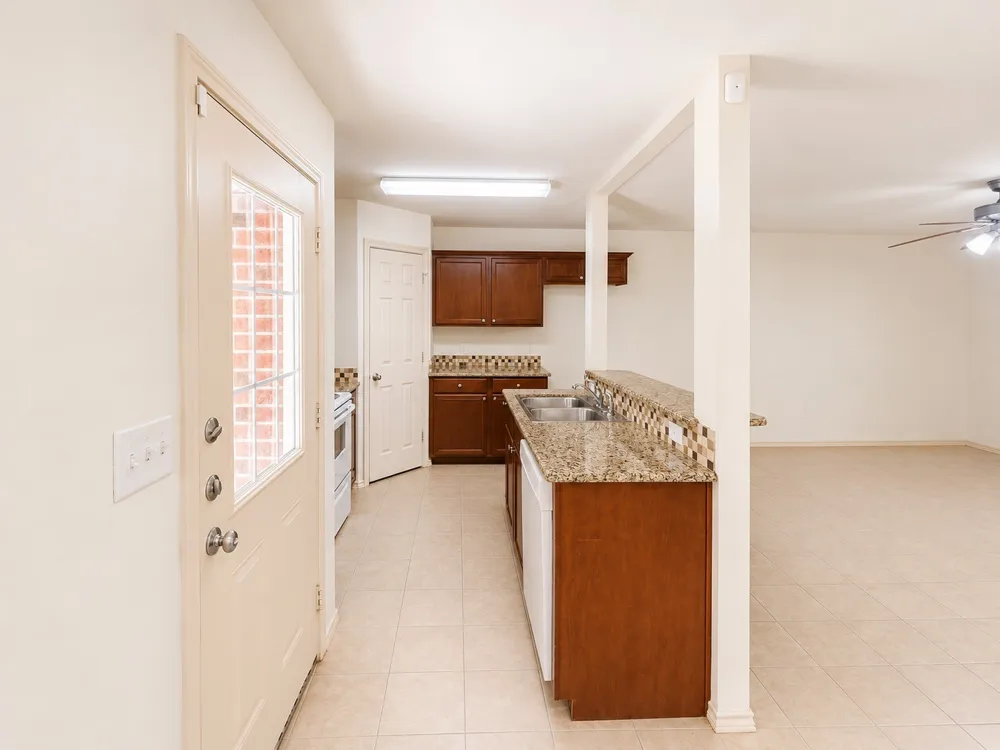 907 Parkplace Ridge Princeton, TX 75407