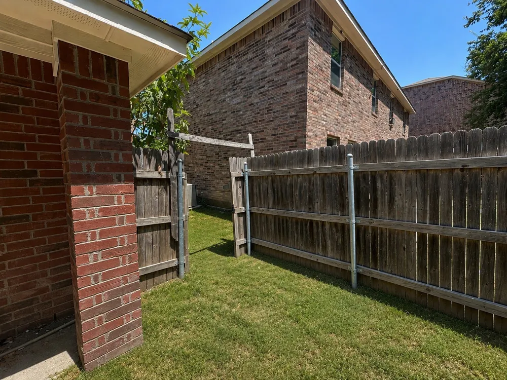 907 Parkplace Ridge Princeton, TX 75407