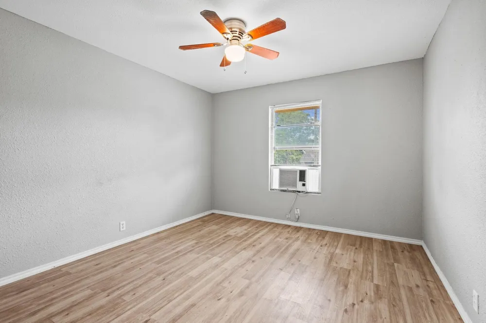 701 W Hull Street #101-2 Denison, TX 75020