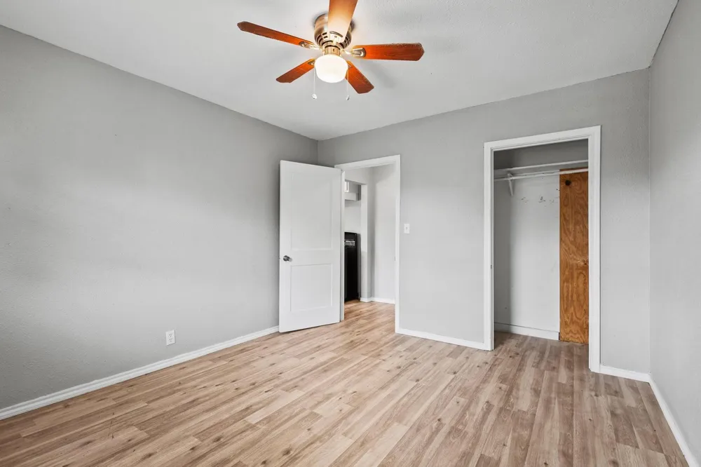 701 W Hull Street #101-2 Denison, TX 75020