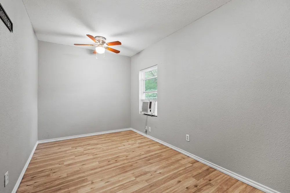 701 W Hull Street #101-2 Denison, TX 75020