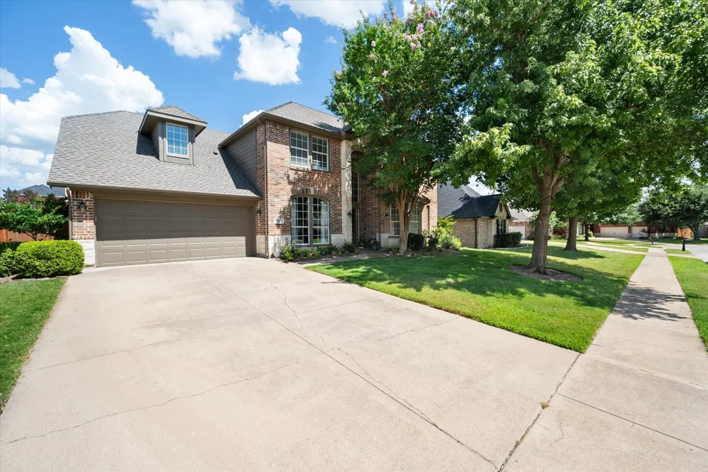 1502 Mallard Circle Mansfield, TX 76063