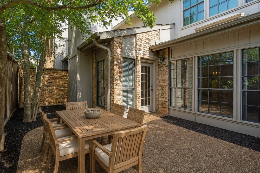 12437 Montego Plaza Dallas, TX 75230
