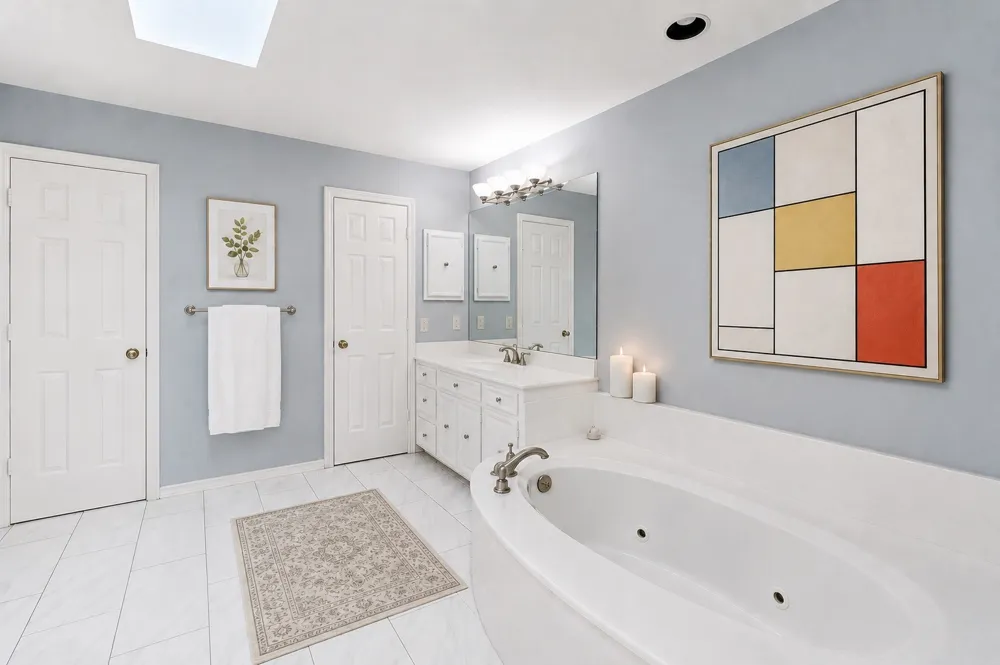 12437 Montego Plaza Dallas, TX 75230