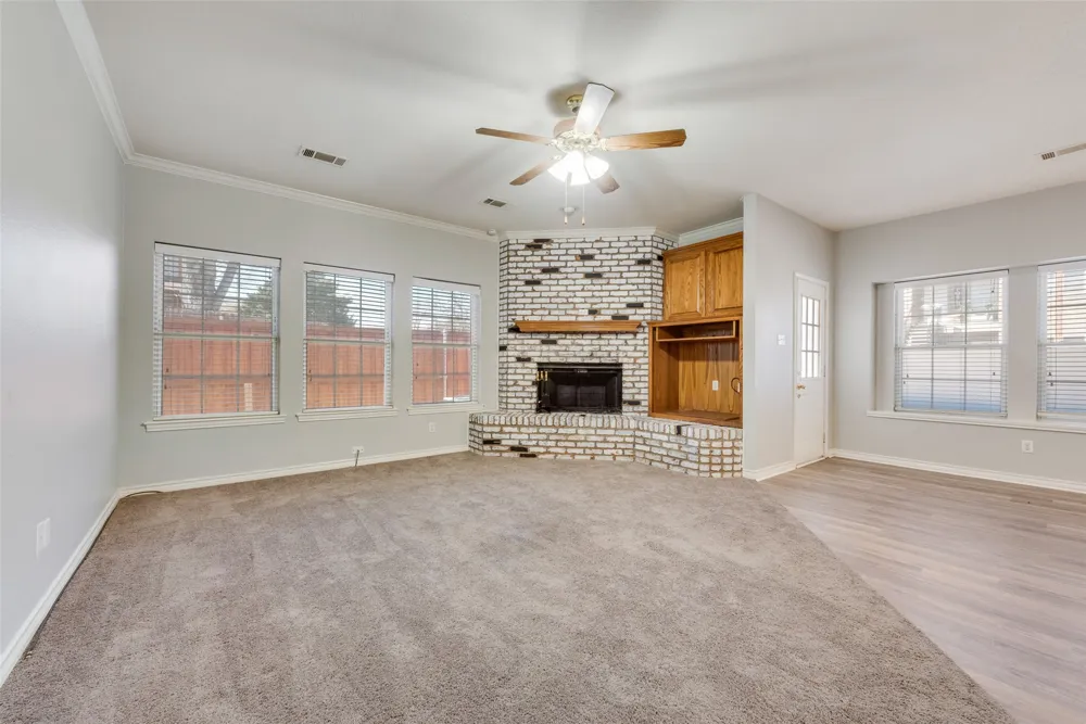 739 Harbour Town Drive Lake Dallas, TX 75065