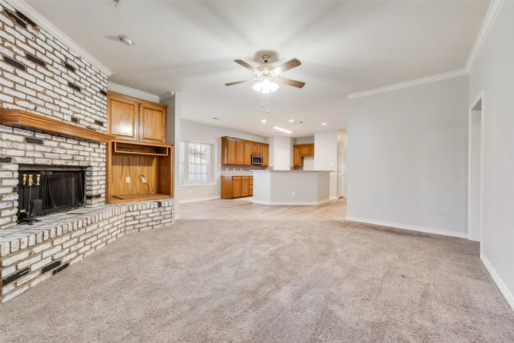 739 Harbour Town Drive Lake Dallas, TX 75065