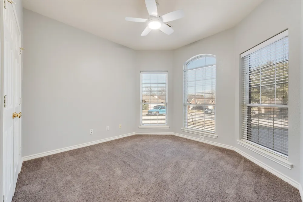 739 Harbour Town Drive Lake Dallas, TX 75065