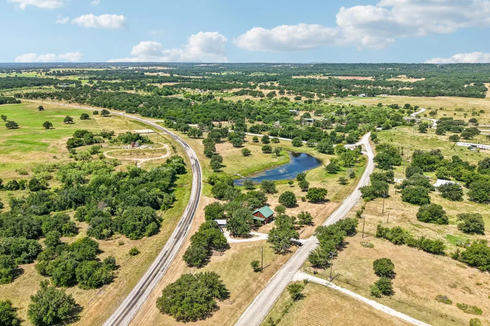 194 County Road 3825 Bridgeport, TX 76426