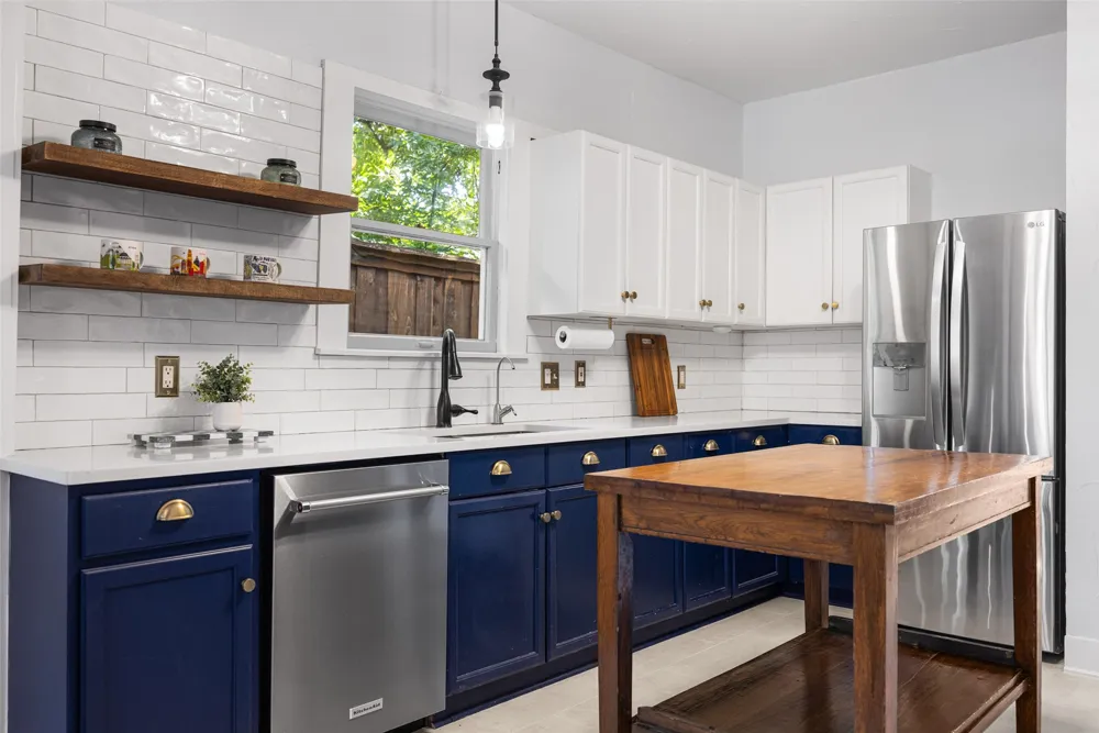 832 Winnetka Avenue Dallas, TX 75208