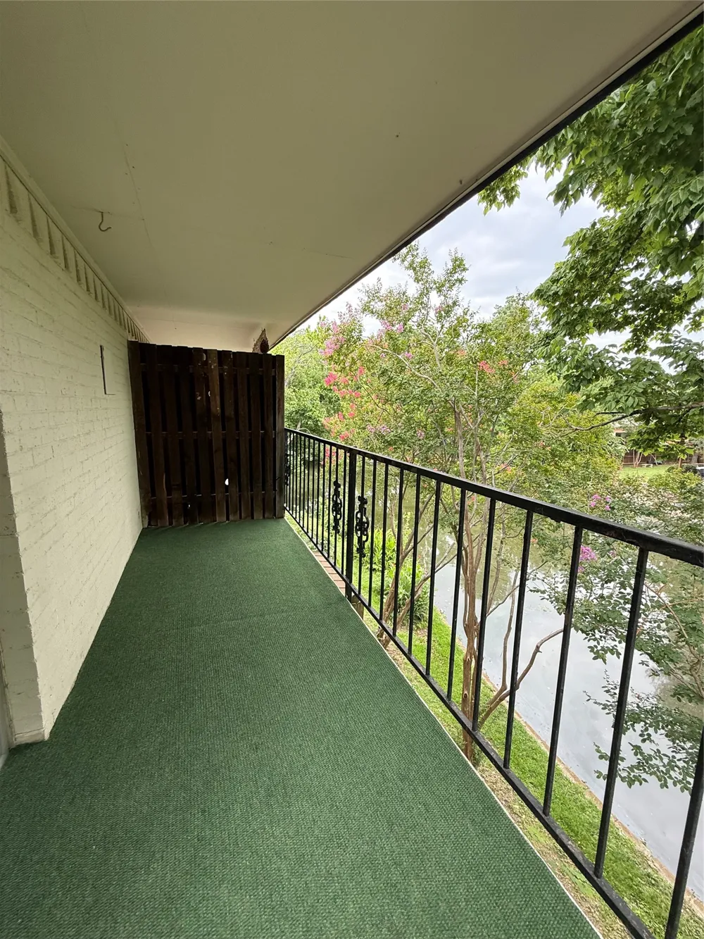 902 S Weatherred Drive #902F Richardson, TX 75080