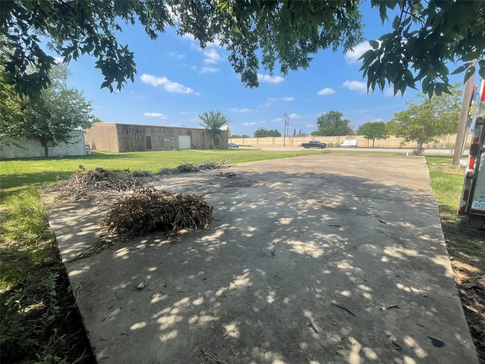 7320 Main Street The Colony, TX 75056