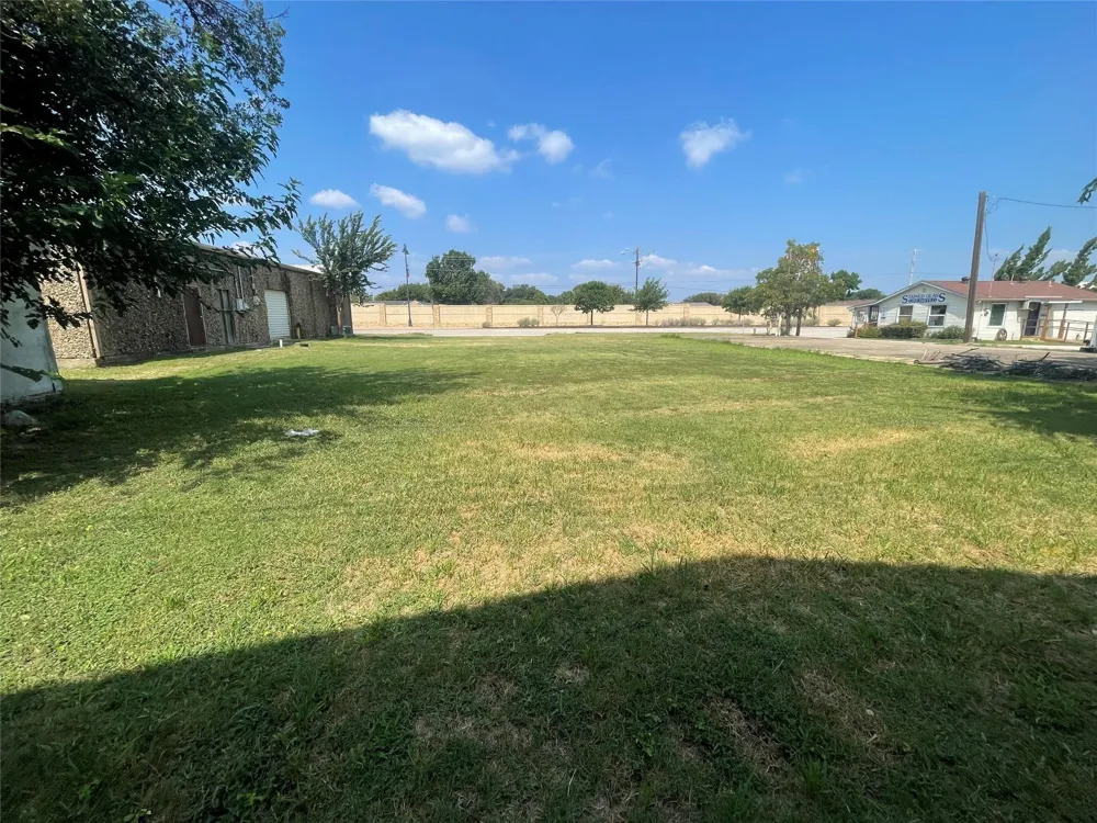 7320 Main Street The Colony, TX 75056