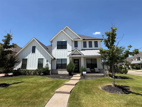 1451 Maplewood Drive