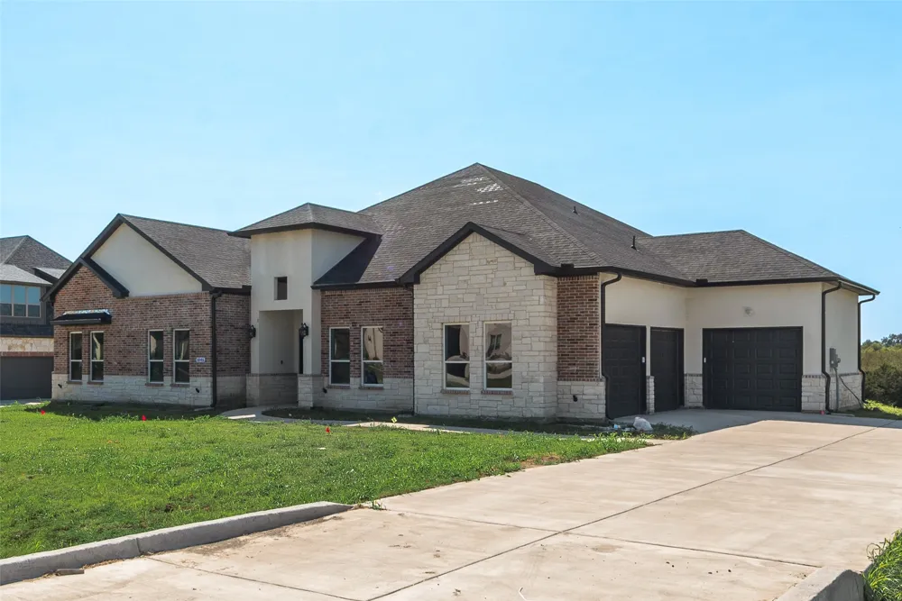 1045 Peppy San Drive Lucas, TX 75002