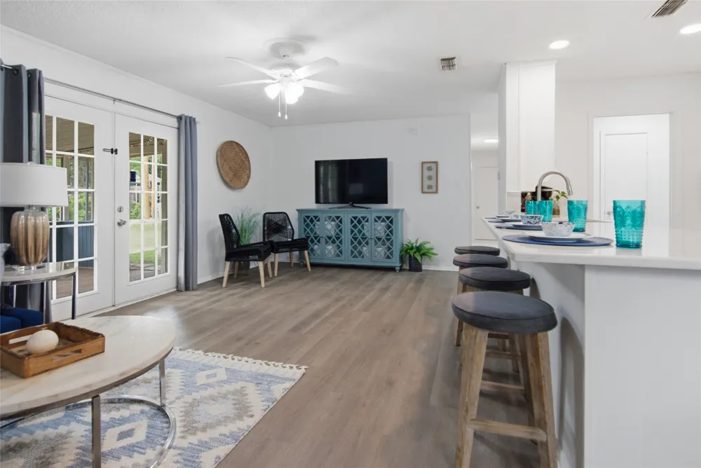6017 Blueridge Drive Watauga, TX 76148