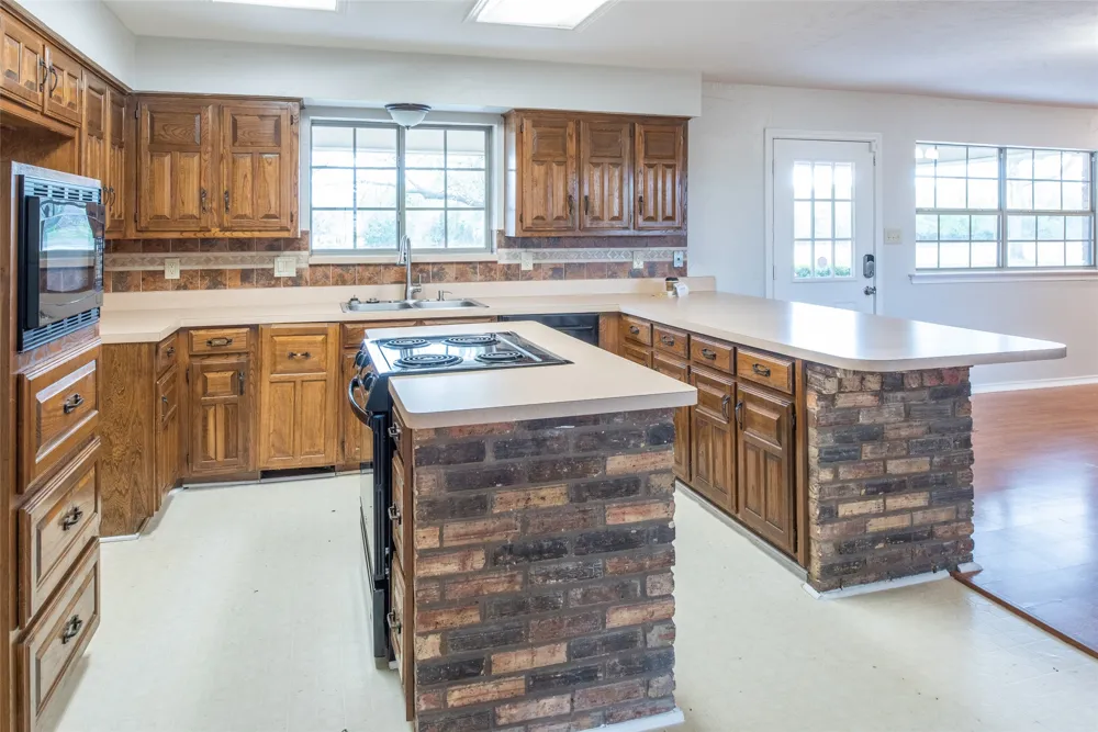 1850 Rock Ridge Road Lucas, TX 75002