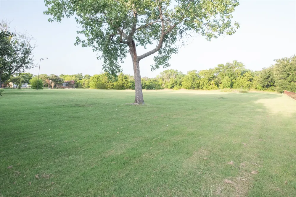 1850 Rock Ridge Road Lucas, TX 75002