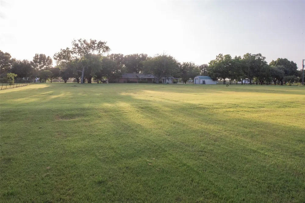 1850 Rock Ridge Road Lucas, TX 75002