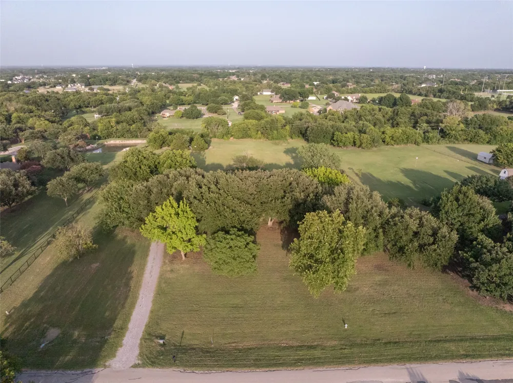 1850 Rock Ridge Road Lucas, TX 75002