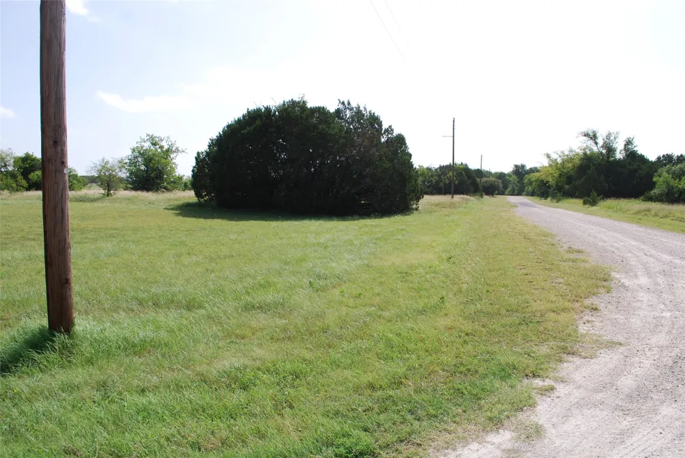 30001 Woodcrest Drive Whitney, TX 76692