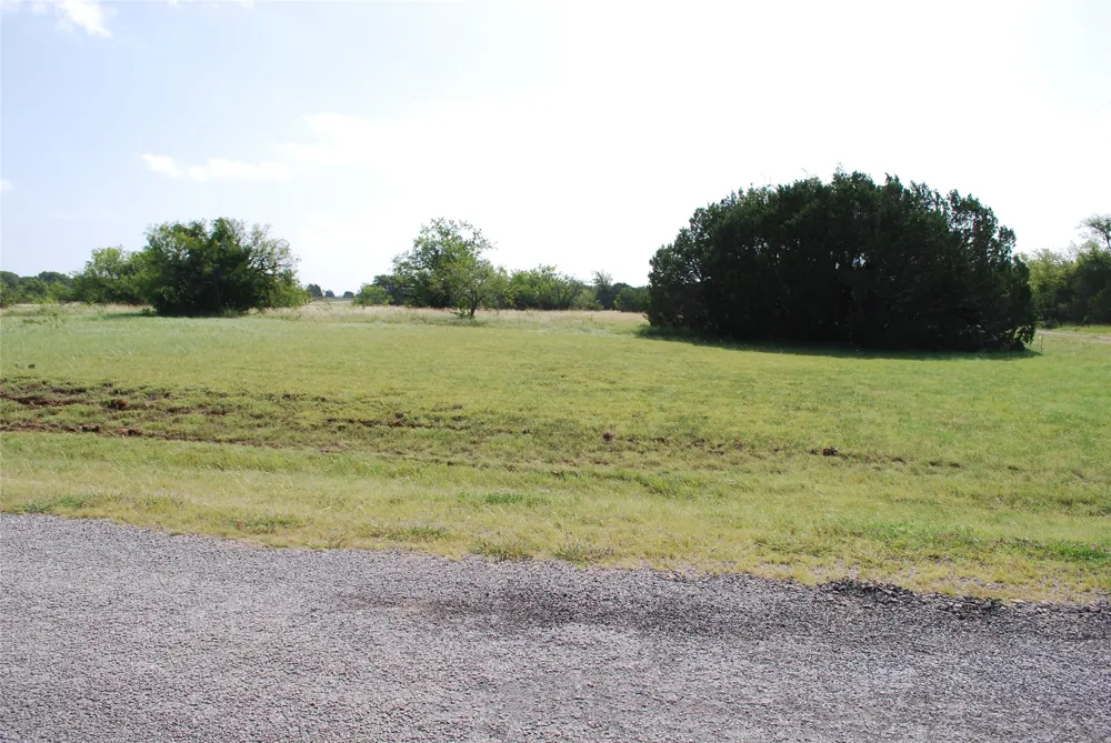 30001 Woodcrest Drive Whitney, TX 76692