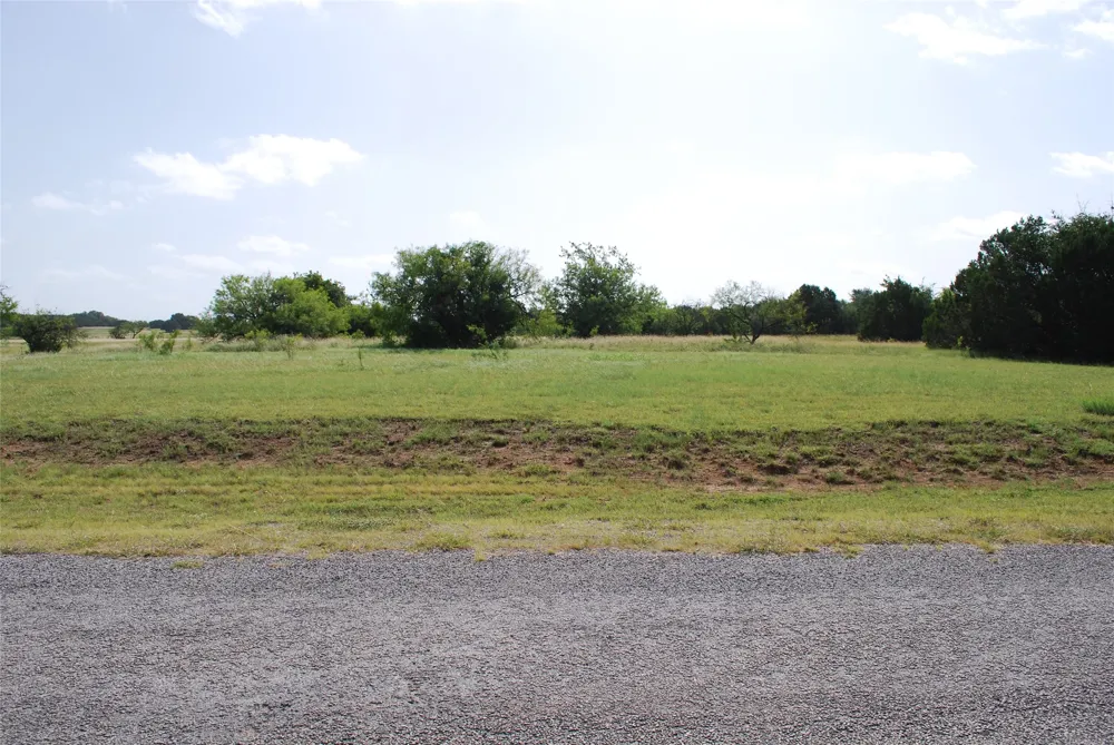 30001 Woodcrest Drive Whitney, TX 76692
