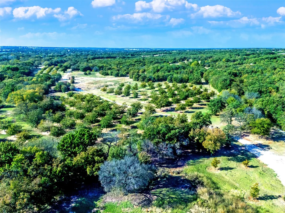 6108 Cottonwood Creek Road St Jo, TX 76265