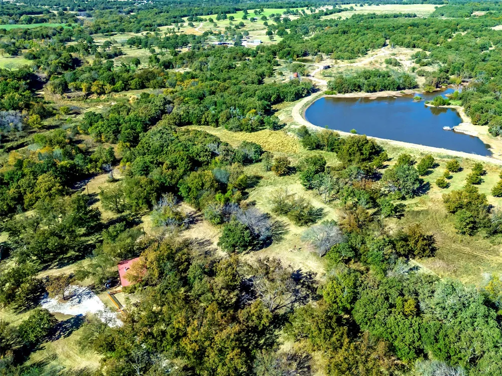 6108 Cottonwood Creek Road St Jo, TX 76265