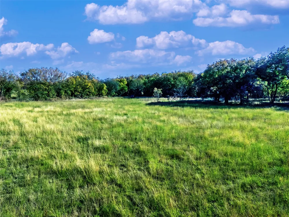 6108 Cottonwood Creek Road St Jo, TX 76265