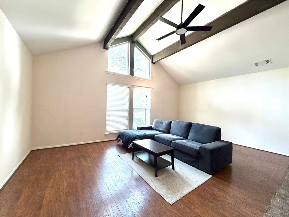 5700 Stage Line Drive Arlington, TX 76017