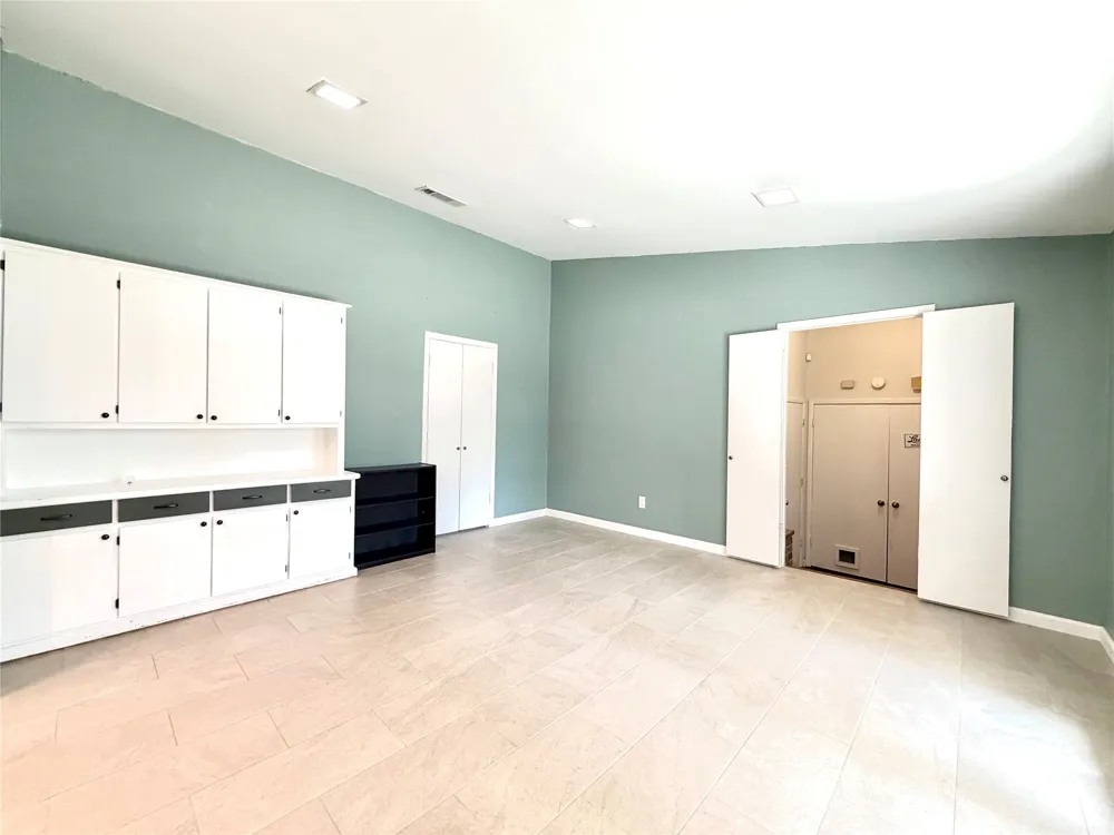 5700 Stage Line Drive Arlington, TX 76017