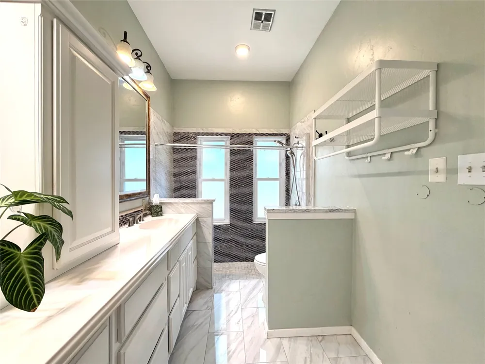 5700 Stage Line Drive Arlington, TX 76017