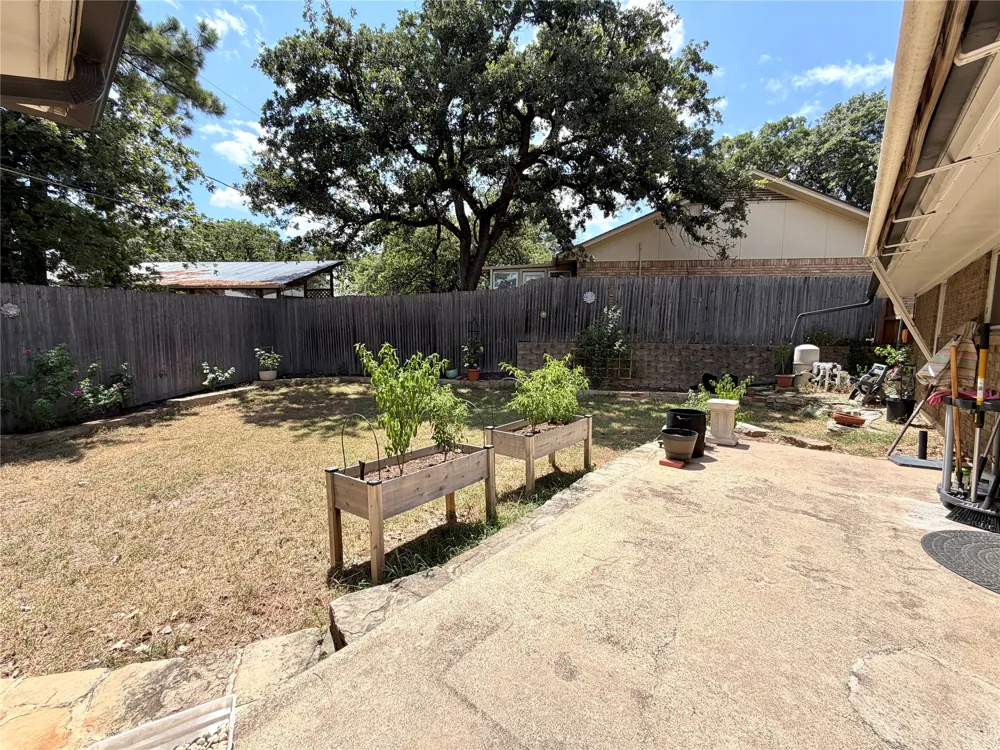 5700 Stage Line Drive Arlington, TX 76017