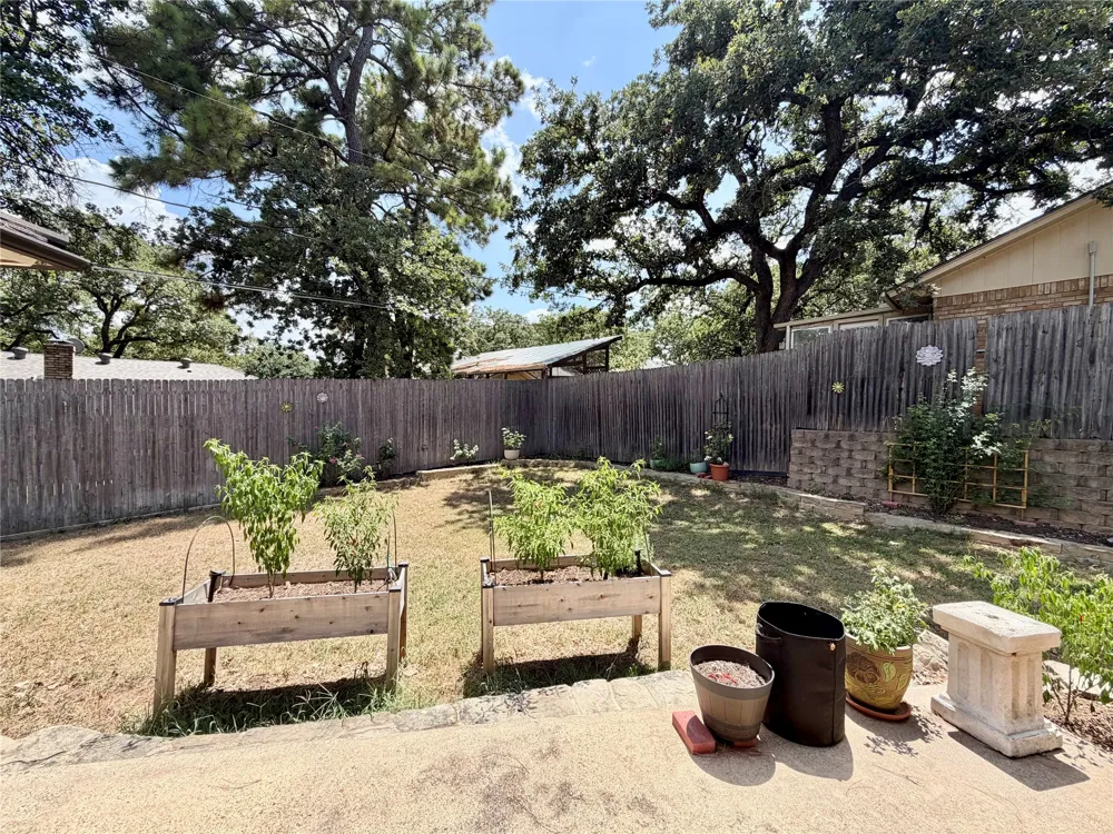 5700 Stage Line Drive Arlington, TX 76017