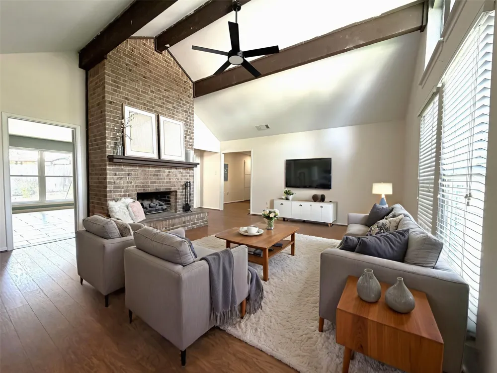 5700 Stage Line Drive Arlington, TX 76017
