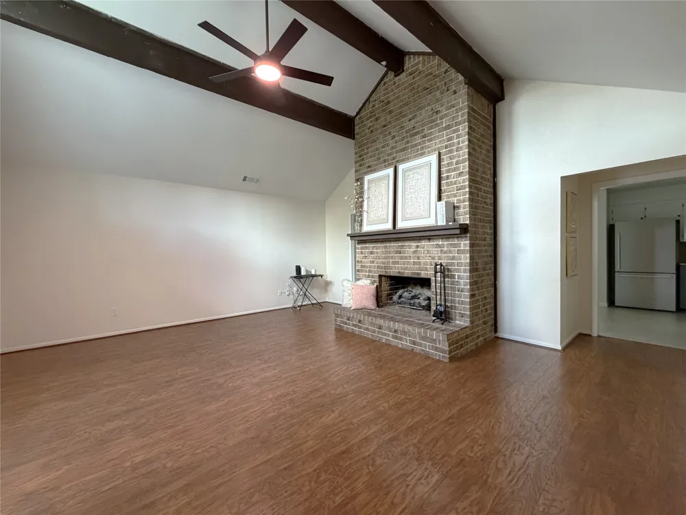 5700 Stage Line Drive Arlington, TX 76017