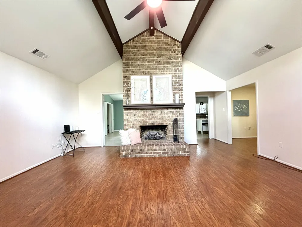 5700 Stage Line Drive Arlington, TX 76017