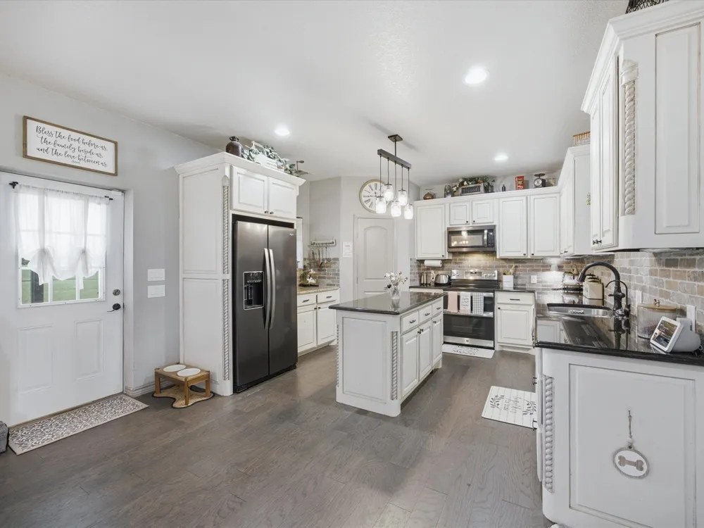 716 County Road 3241 Paradise, TX 76073