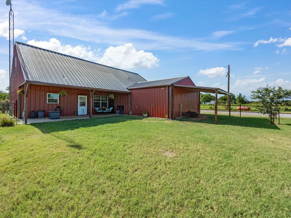 716 County Road 3241 Paradise, TX 76073