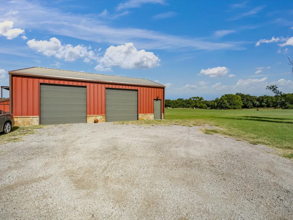 716 County Road 3241 Paradise, TX 76073