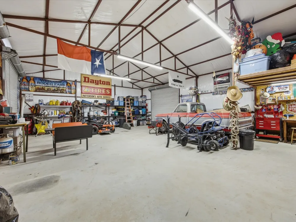 716 County Road 3241 Paradise, TX 76073