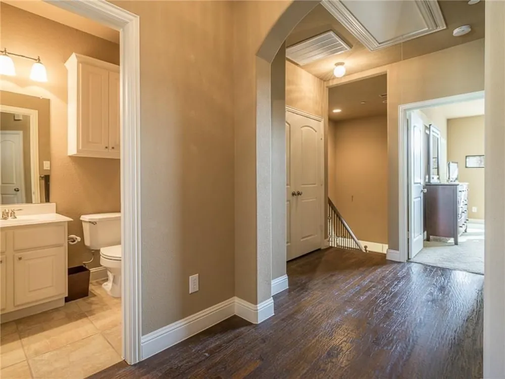 5733 Lois Lane Plano, TX 75024