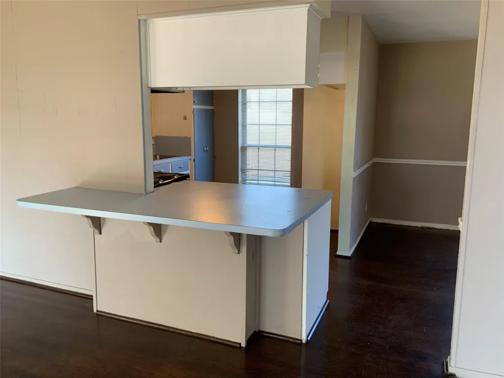 301 Travis Street Baytown, TX 77520