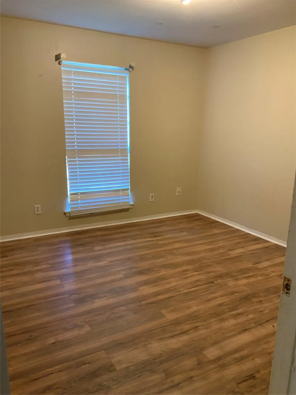 301 Travis Street Baytown, TX 77520